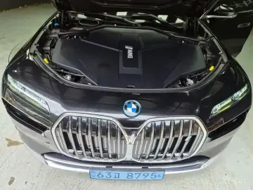 2022 BMW i7 с пробегом 136 159 км