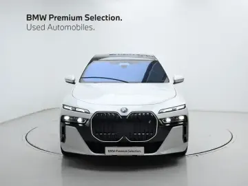 2024 BMW i7 с пробегом 69 601 км