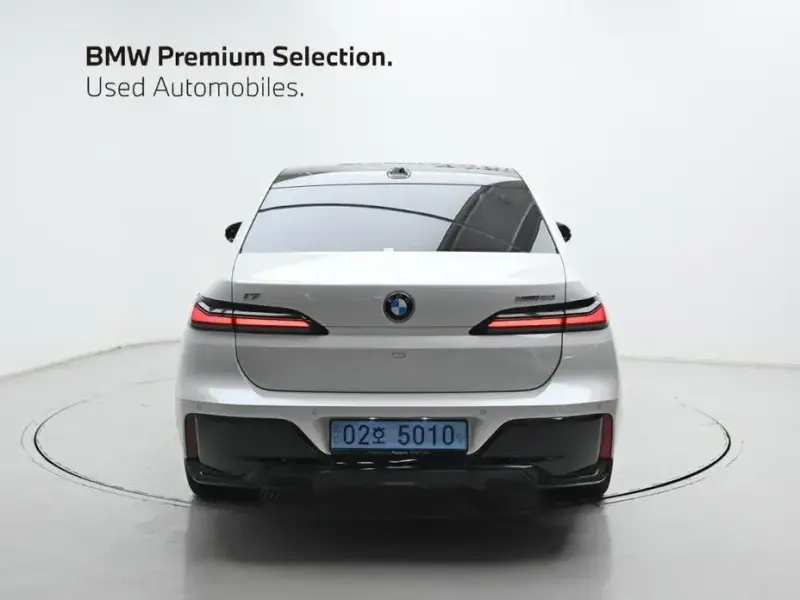 2024 BMW i7 с пробегом 69 601 км