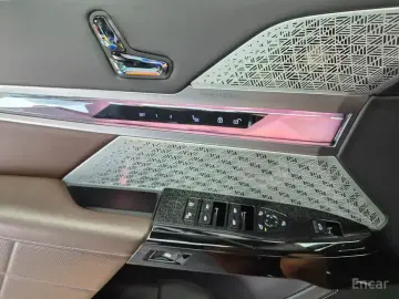 2022 BMW i7 с пробегом 136 159 км