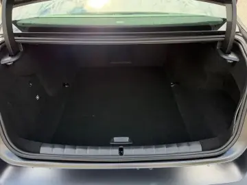 2024 BMW i7 с пробегом 5 635 км