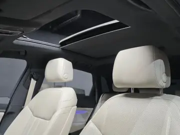 2022 Audi e-tron с пробегом 83 928 км