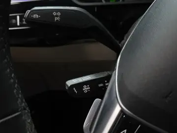 2022 Audi e-tron с пробегом 83 928 км
