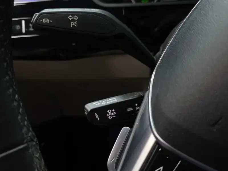 2022 Audi e-tron с пробегом 83 928 км