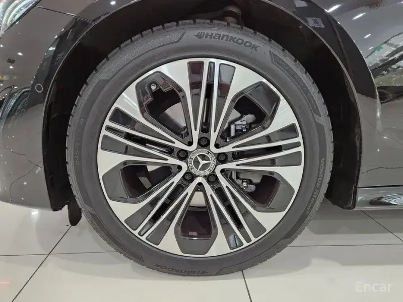 2024 Mercedes-Benz E-Класс с пробегом 13 766 км