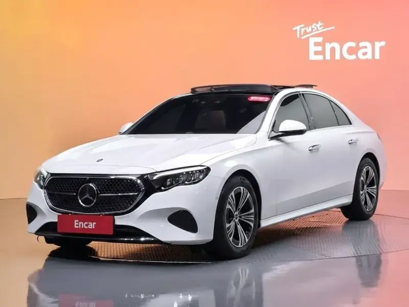 2025 Mercedes-Benz E-Класс с пробегом 12 655 км