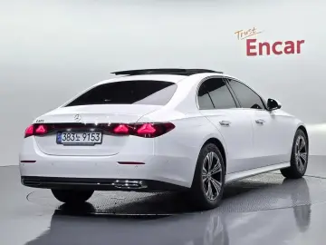 2025 Mercedes-Benz E-Класс с пробегом 12 655 км