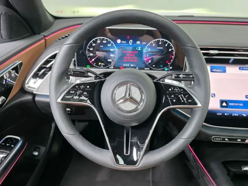 2025 Mercedes-Benz E-Класс с пробегом 12 655 км