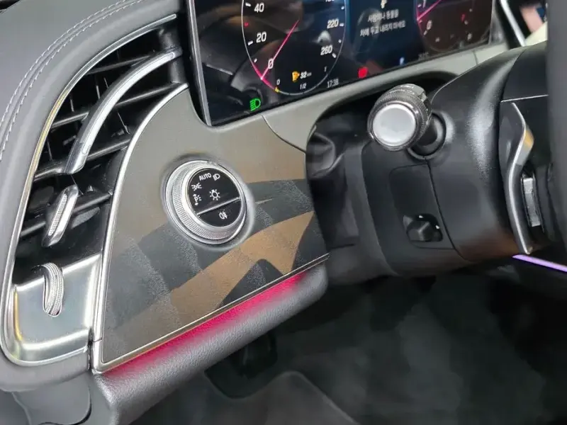 2025 Mercedes-Benz E-Класс с пробегом 12 655 км