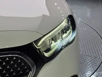 2025 Mercedes-Benz E-Класс с пробегом 12 655 км