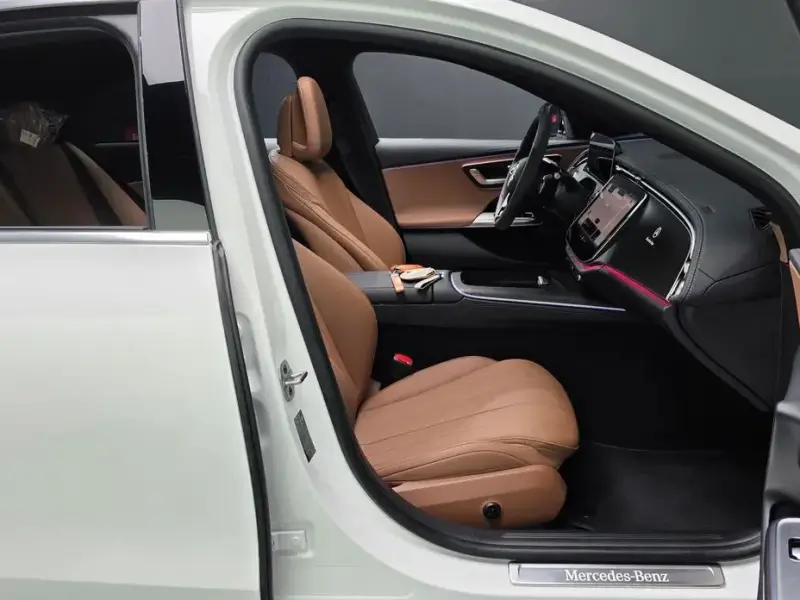 2025 Mercedes-Benz E-Класс с пробегом 12 655 км