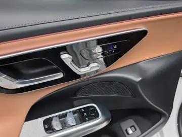 2025 Mercedes-Benz E-Класс с пробегом 12 655 км