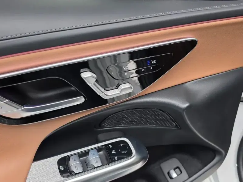2025 Mercedes-Benz E-Класс с пробегом 12 655 км