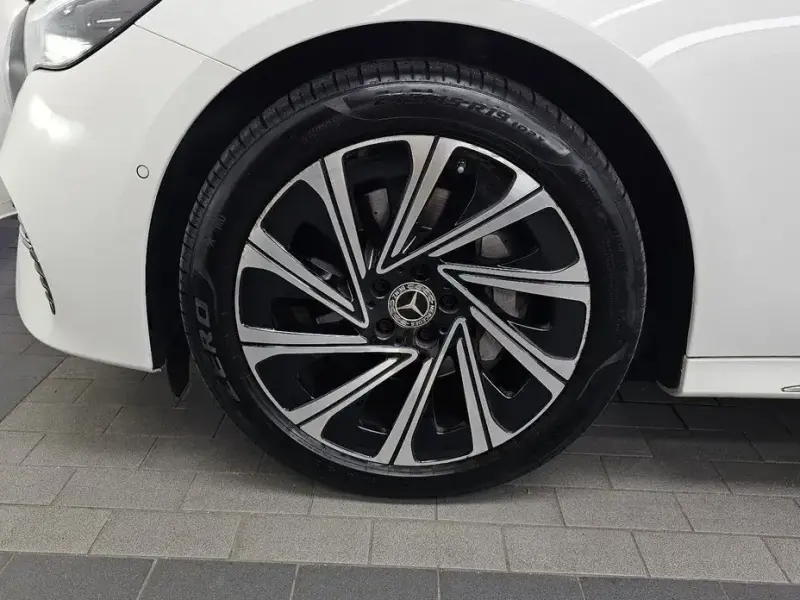 2024 Mercedes-Benz E-Класс с пробегом 18 343 км