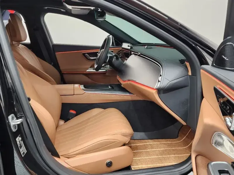 2025 Mercedes-Benz E-Класс с пробегом 19 777 км