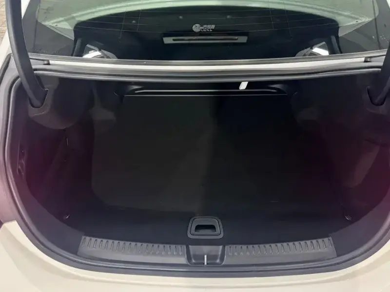 2025 Mercedes-Benz E-Класс с пробегом 29 836 км
