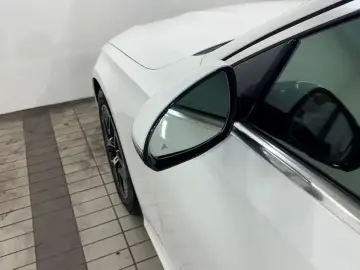 2025 Mercedes-Benz E-Класс с пробегом 29 836 км