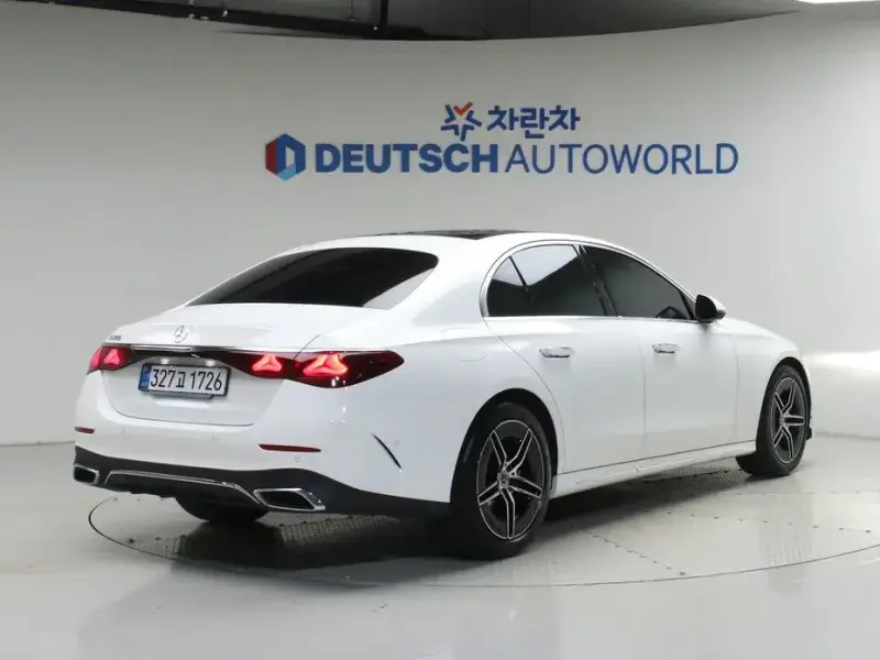2026 Mercedes-Benz E-Класс с пробегом 3 300 км