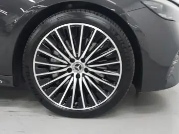 2025 Mercedes-Benz E-Класс с пробегом 5 532 км