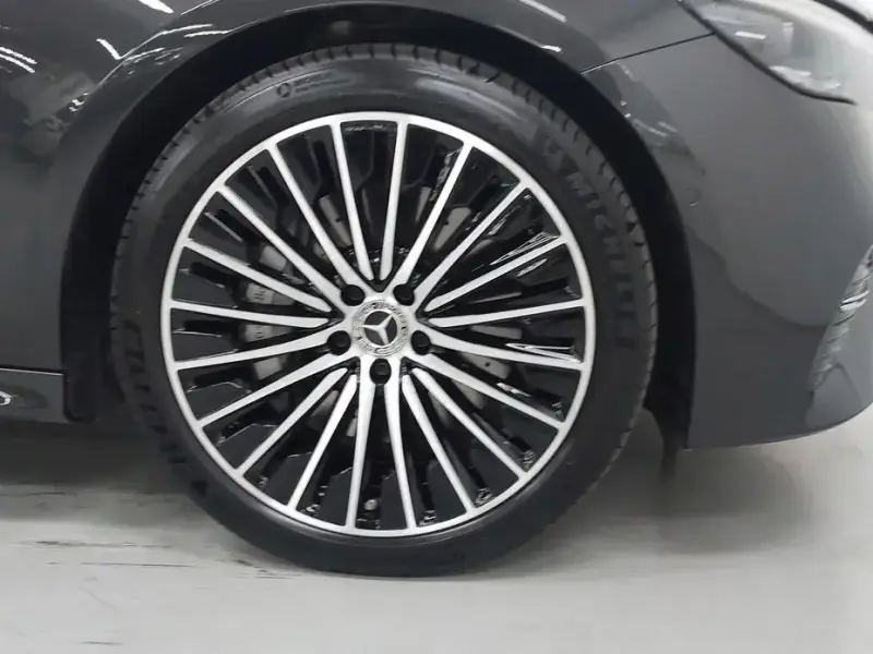 2025 Mercedes-Benz E-Класс с пробегом 5 532 км