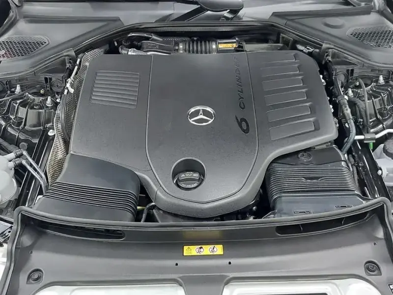 2025 Mercedes-Benz E-Класс с пробегом 5 532 км