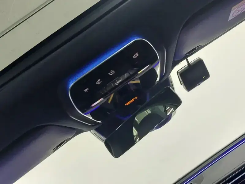 2025 Mercedes-Benz E-Класс с пробегом 5 532 км