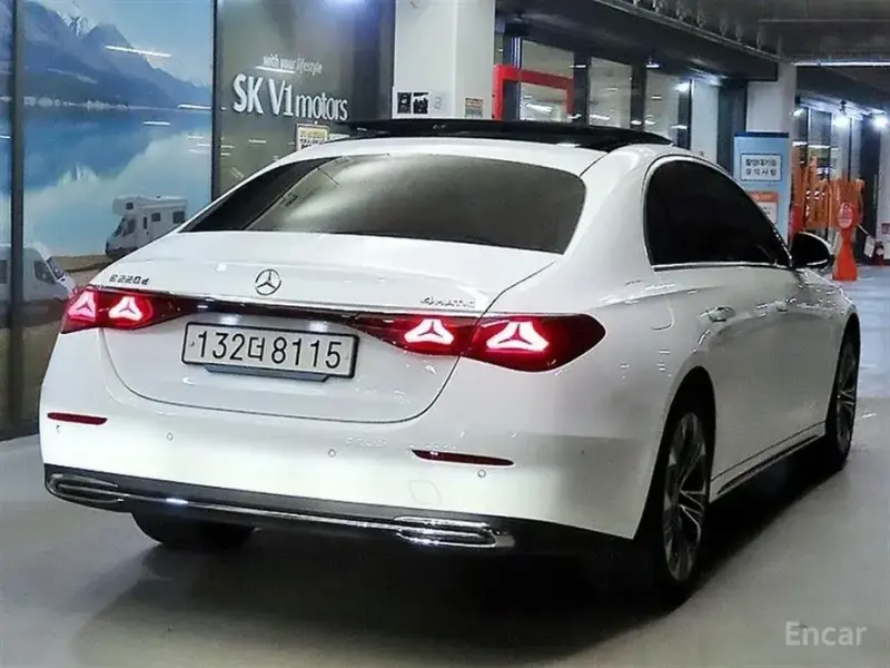 2024 Mercedes-Benz E-Класс с пробегом 20 300 км