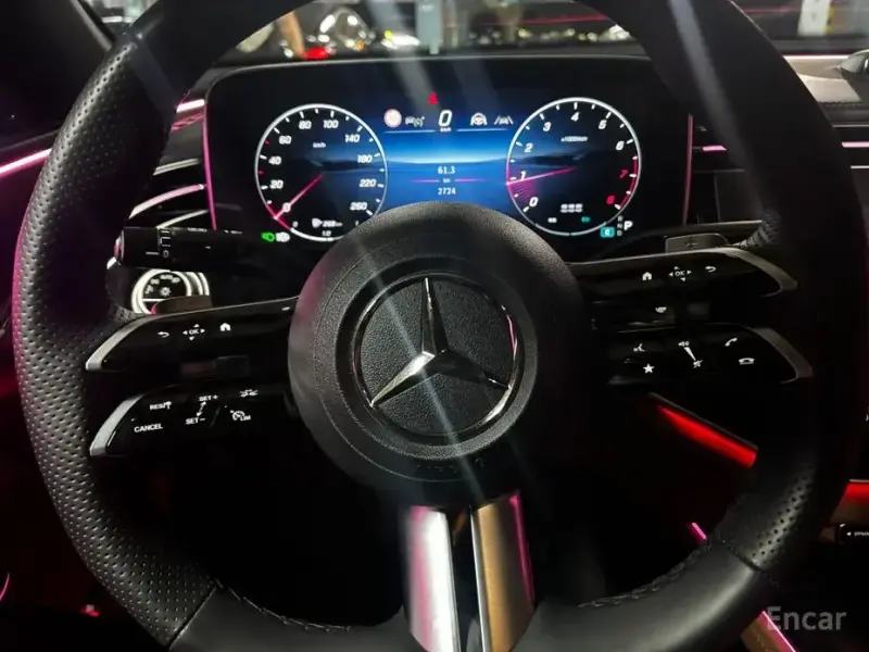2025 Mercedes-Benz E-Класс с пробегом 2 724 км