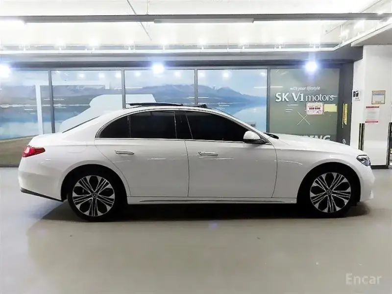 2024 Mercedes-Benz E-Класс с пробегом 20 300 км
