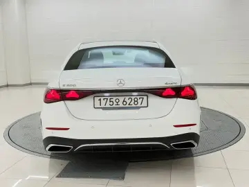 2025 Mercedes-Benz E-Класс с пробегом 1 073 км