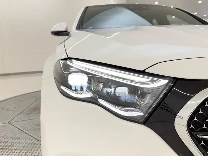 2025 Mercedes-Benz E-Класс с пробегом 1 073 км