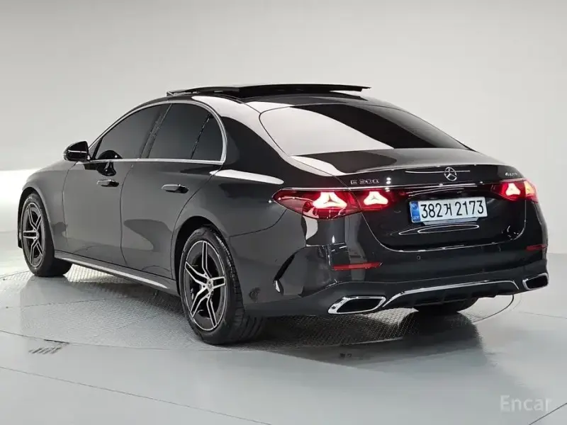 2025 Mercedes-Benz E-Класс с пробегом 3 396 км