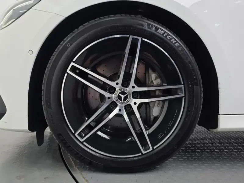 2024 Mercedes-Benz E-Класс с пробегом 28 497 км