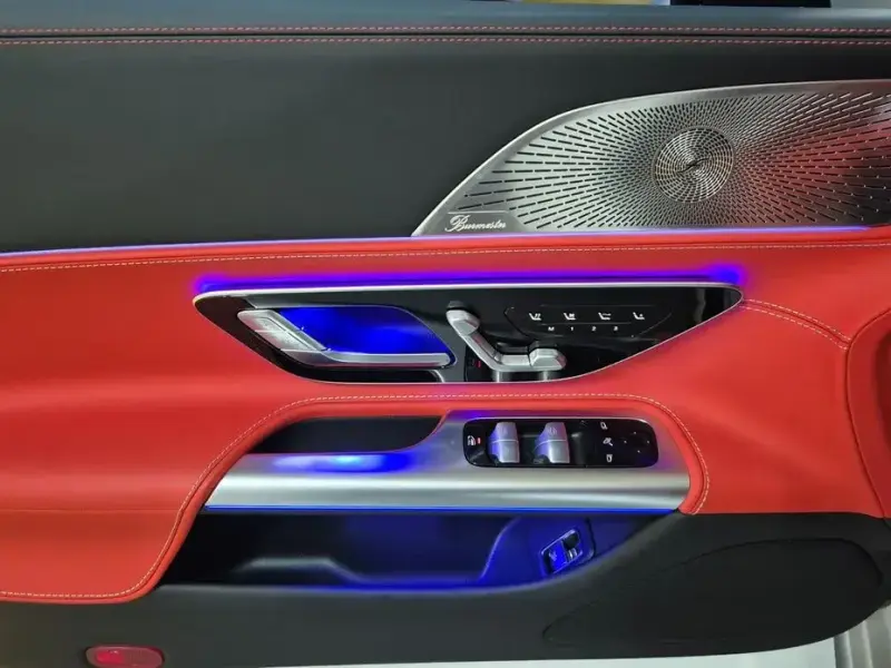 2025 Mercedes-Benz SL-Класс AMG с пробегом 4 985 км