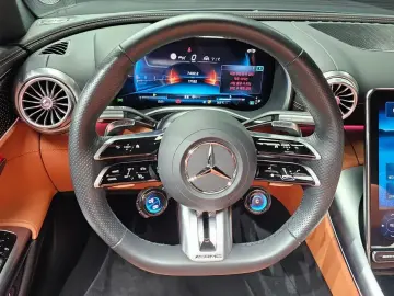 2024 Mercedes-Benz SL-Класс AMG с пробегом 17 152 км