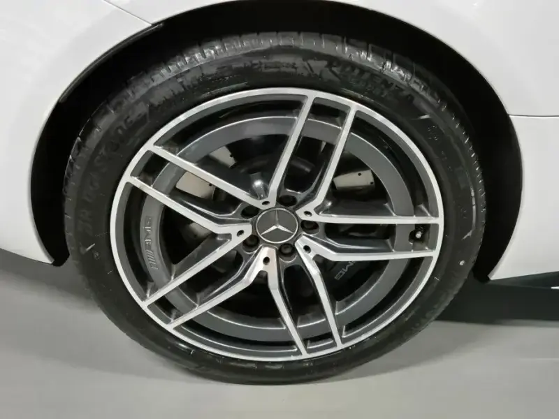 2025 Mercedes-Benz SL-Класс AMG с пробегом 4 985 км