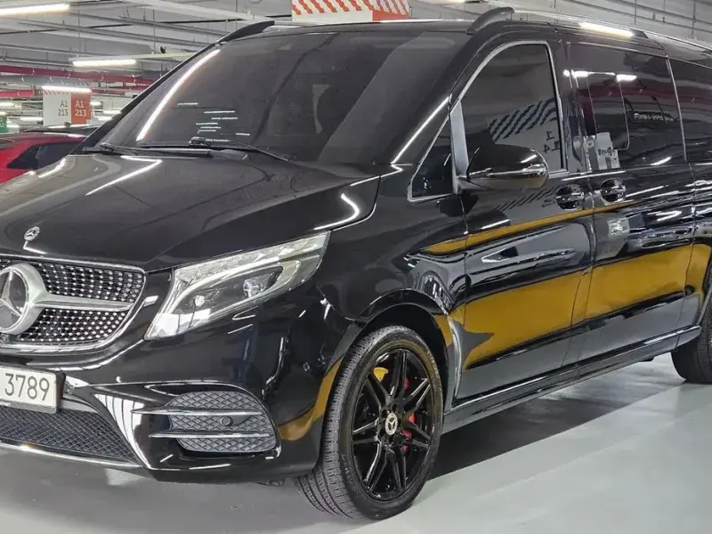 2022 Mercedes-Benz V-Класс с пробегом 90 430 км