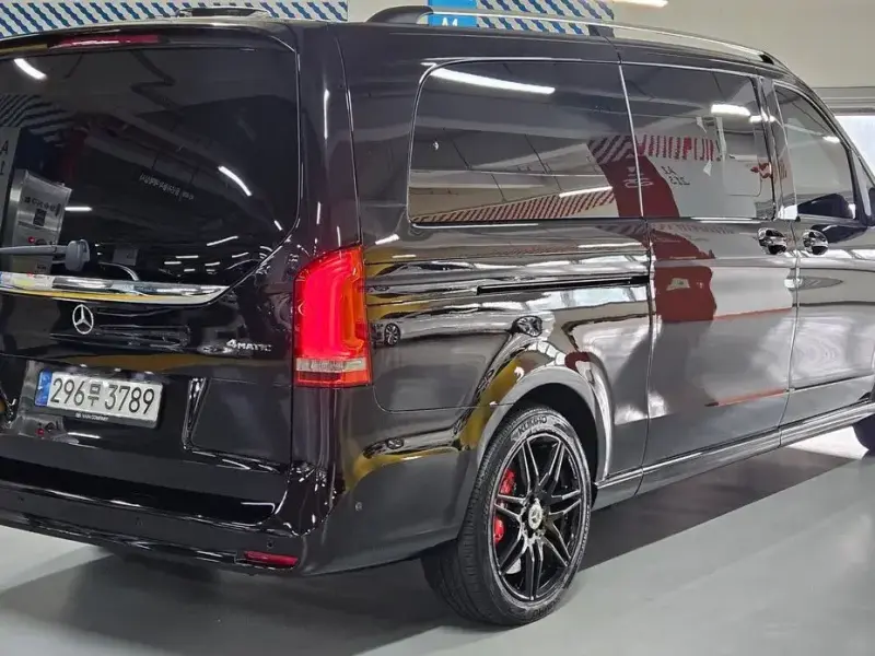 2022 Mercedes-Benz V-Класс с пробегом 90 430 км