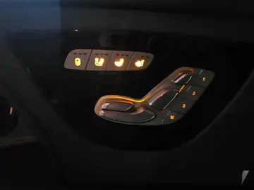 2022 Mercedes-Benz V-Класс с пробегом 90 430 км