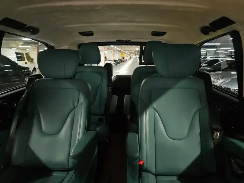 2022 Mercedes-Benz V-Класс с пробегом 90 430 км