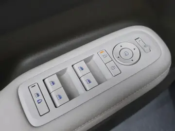 2024 Hyundai Santa Fe с пробегом 40 632 км