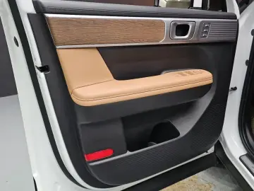 2025 Hyundai Santa Fe с пробегом 3 487 км