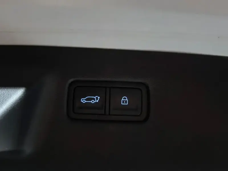 2024 Hyundai Santa Fe с пробегом 18 302 км