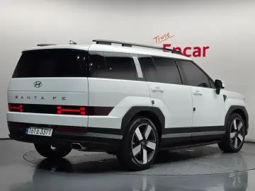 2025 Hyundai Santa Fe с пробегом 5 154 км