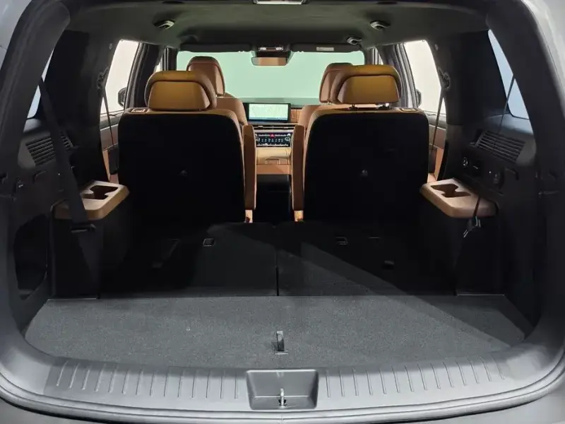 2025 Hyundai Santa Fe с пробегом 5 154 км