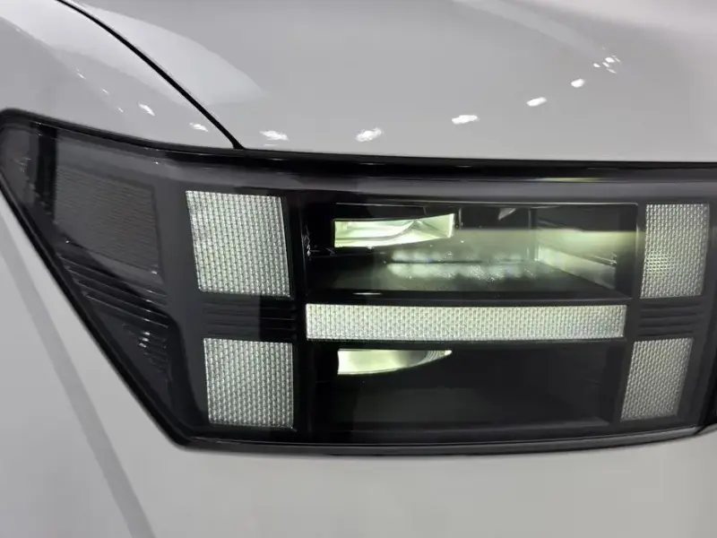 2025 Hyundai Santa Fe с пробегом 5 154 км