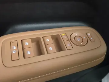 2025 Hyundai Santa Fe с пробегом 5 154 км