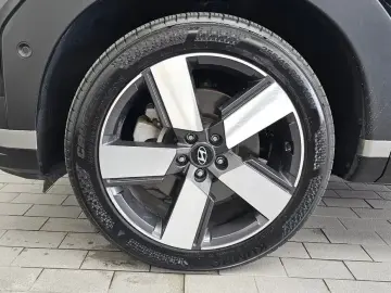 2024 Hyundai Santa Fe с пробегом 27 985 км