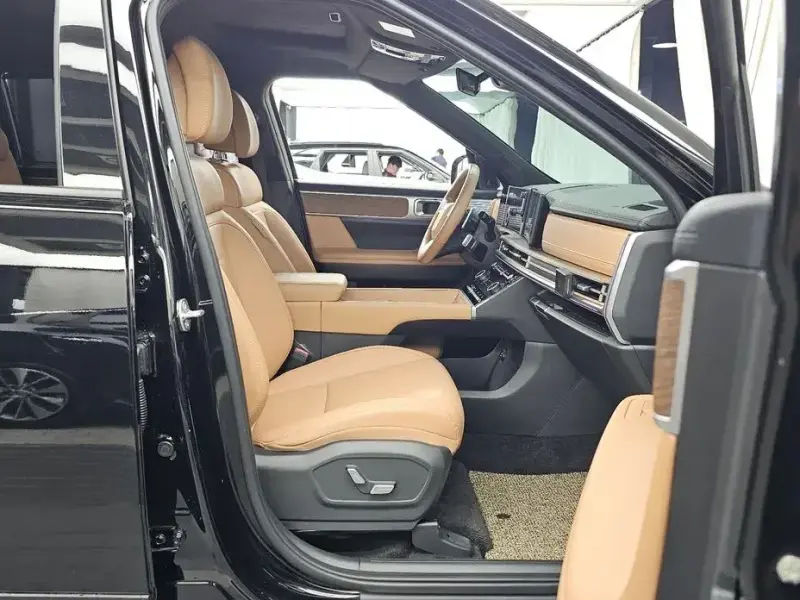 2024 Hyundai Santa Fe с пробегом 27 985 км