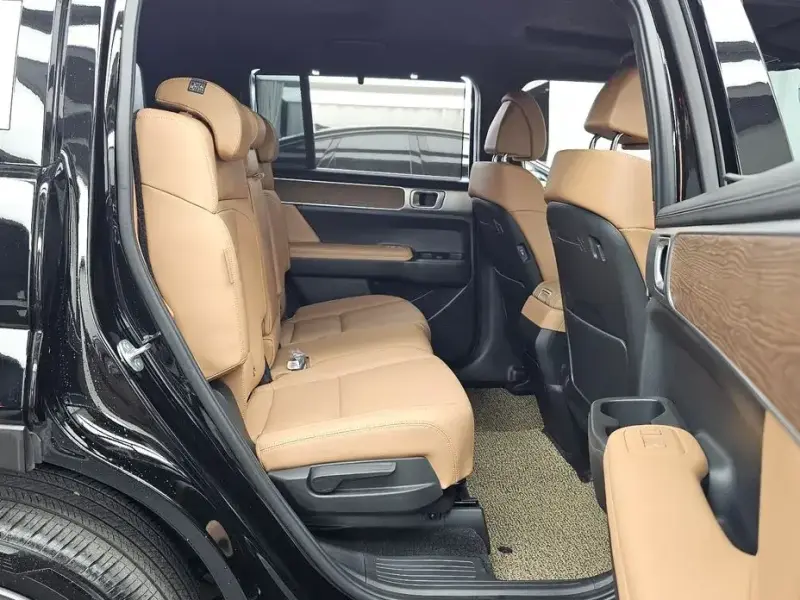 2024 Hyundai Santa Fe с пробегом 27 985 км